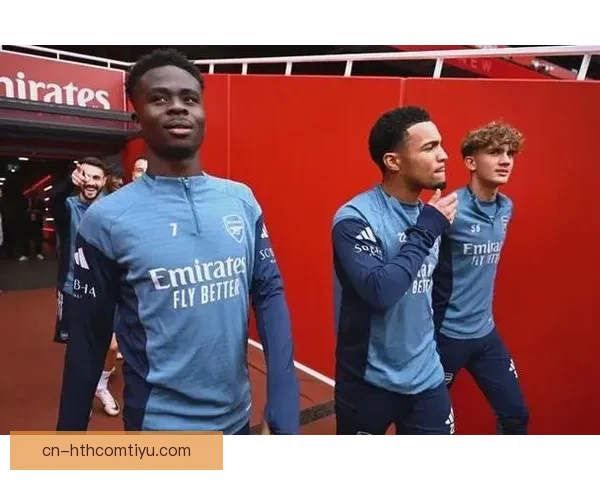 恩瓦内里弟弟亮相阿森纳欧青赛酋长球场